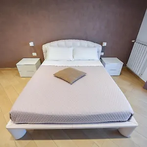 Karol Airport Guest house Bari